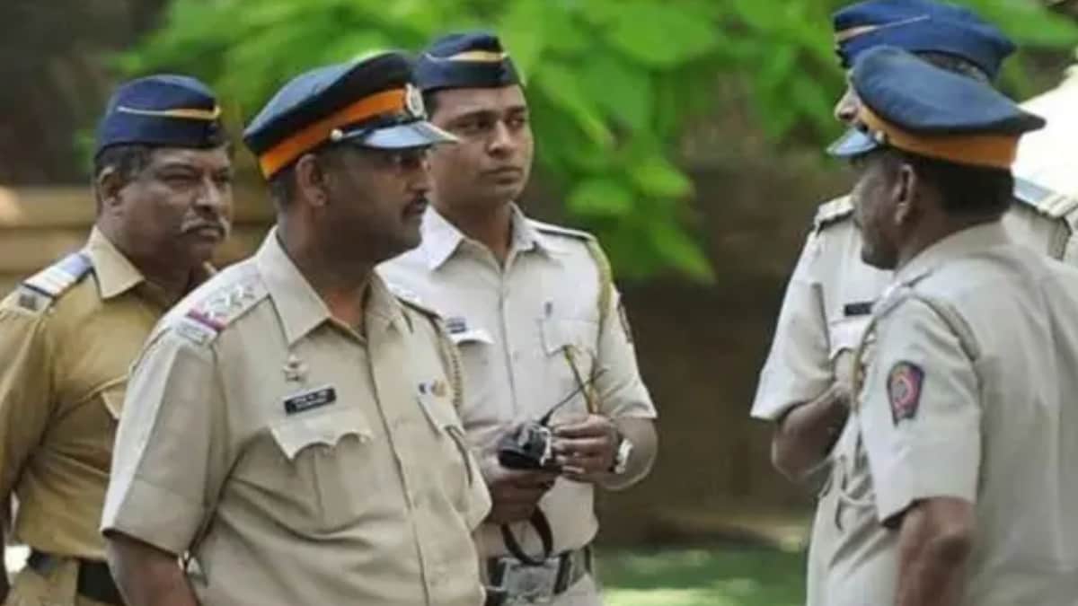 ‘No More Reels in Uniform’: Bengaluru Police Commissioner Warns Personnel of Disciplinary Action – News18 ‘No More Reels in Uniform’: Bengaluru Police Commissioner Warns Personnel of Disciplinary Action – News18