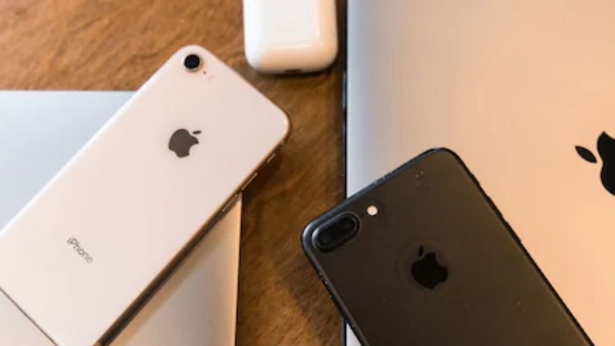 EU Regulators Accuse Apple Of Breaching New Digital Competition Rules