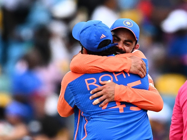 Ro-Ko in Arms: India's Favourite Duo Rohit Sharma and Virat Kohli ...