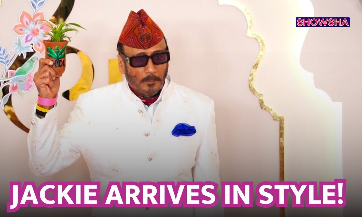 Jackie Shroff Arrives For The Lagna Vidhi Of Anant & Radhika | Ambani Wedding | WATCH