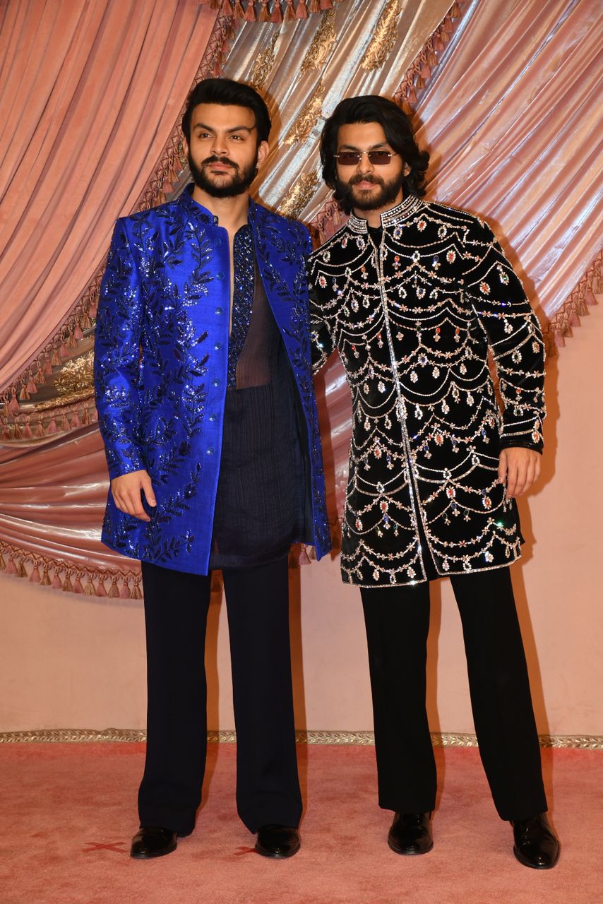 Brothers Veer and Shikhar Pahariya looked suave as they made a joint appearance. (Image: Viral Bhayani) Anant Ambani-Radhika Merchant sangeet
