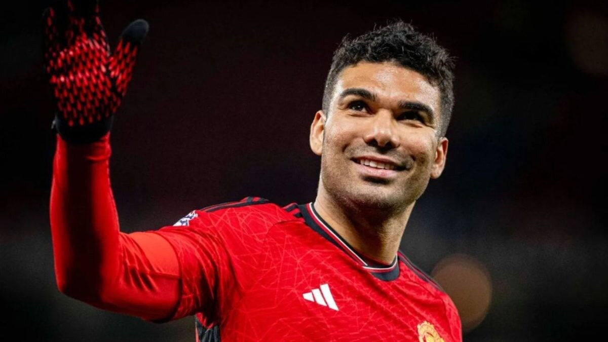 Al Ittihad Initiate Transfer Talks With Manchester United For Casemiro: Report – News18