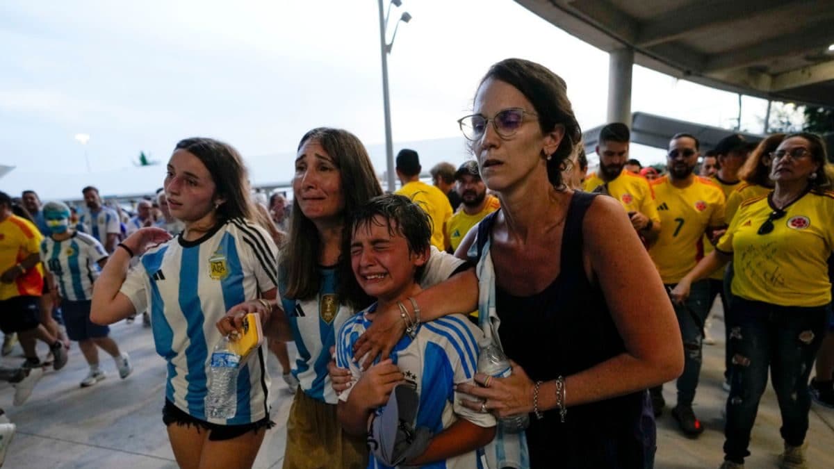 Copa America Final, Argentina vs Colombia: Fans Storm Hard Rock Stadium in Miami – News18