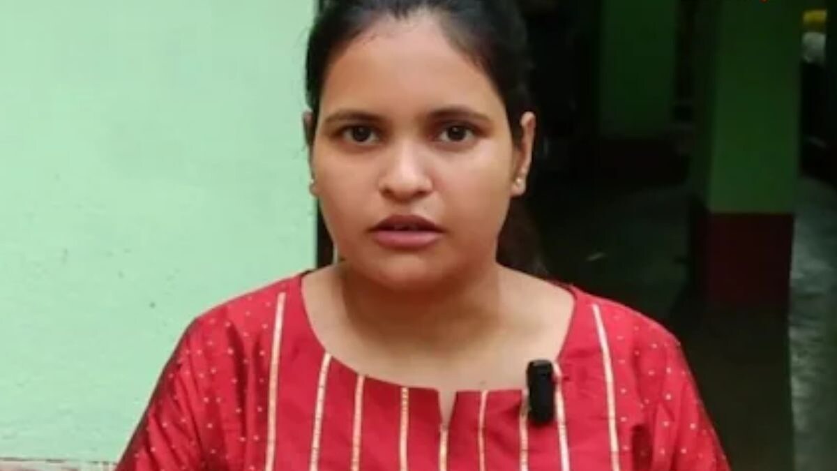 Bihar Girl Who Lost Father In Childhood Cracks CA, Calls Mother Her Inspiration