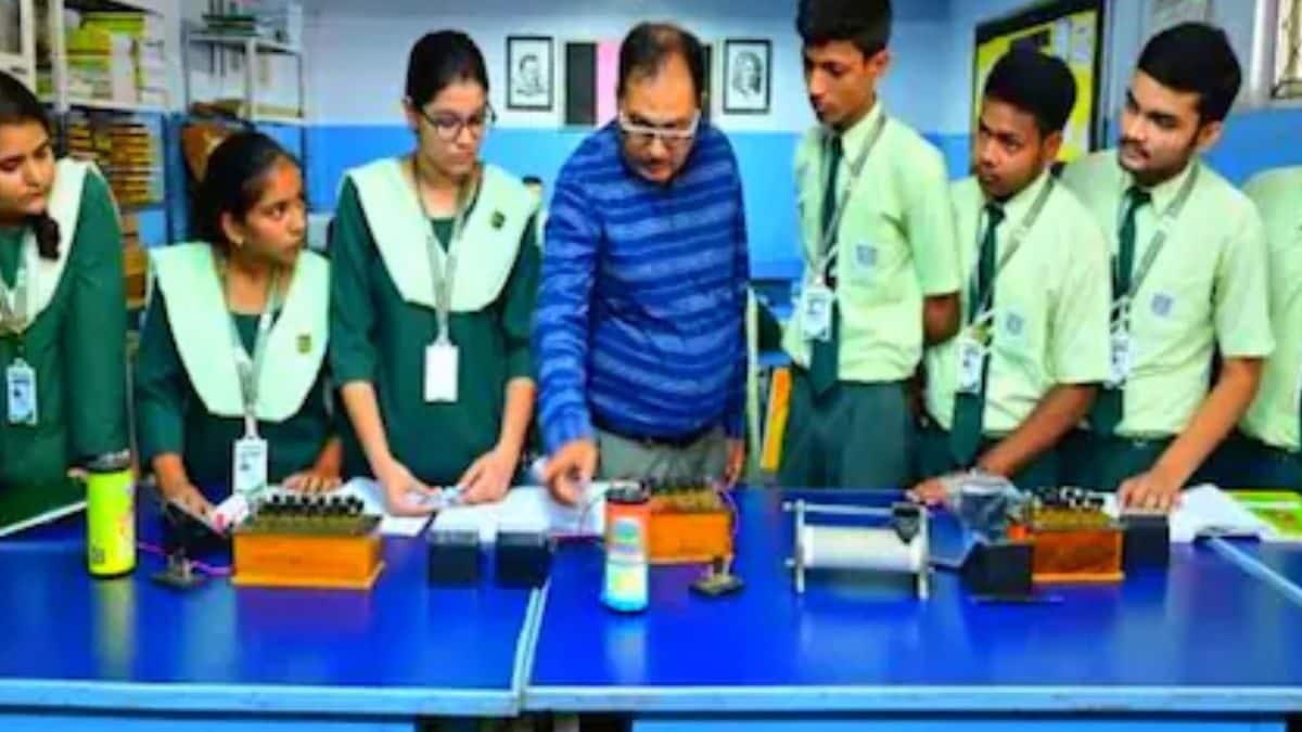 How Pm Vidyalakshmi Scheme Will Help Students Seeking Education Loans How Pm Vidyalakshmi Scheme Will Help Students Seeking Education Loans