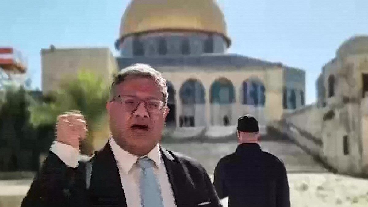 Israel PM Netanyahu’s Minister Shoots Video At Flashpoint Al-Aqsa Mosque Threatening To Topple His Govt – News18