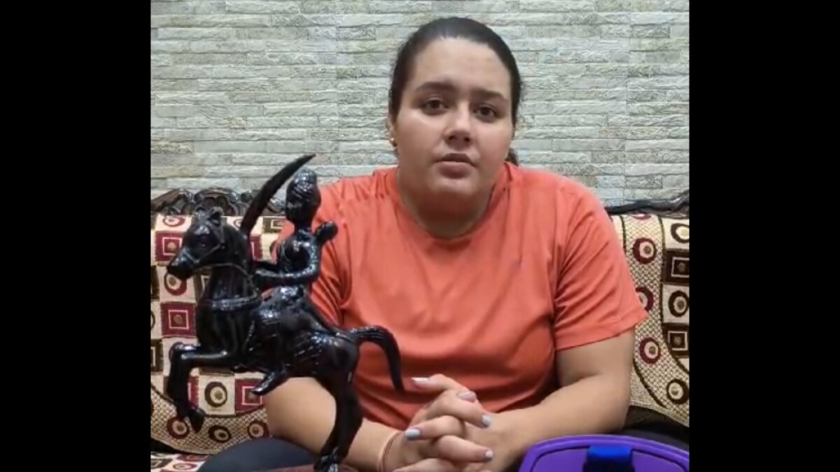 Kiran Baliyan, Shot Putter and Asian Games Medallist, Appeals to Yogi Adityanath to Make Good on Job Promise – News18 Kiran Baliyan, Shot Putter and Asian Games Medallist, Appeals to Yogi Adityanath to Make Good on Job Promise – News18