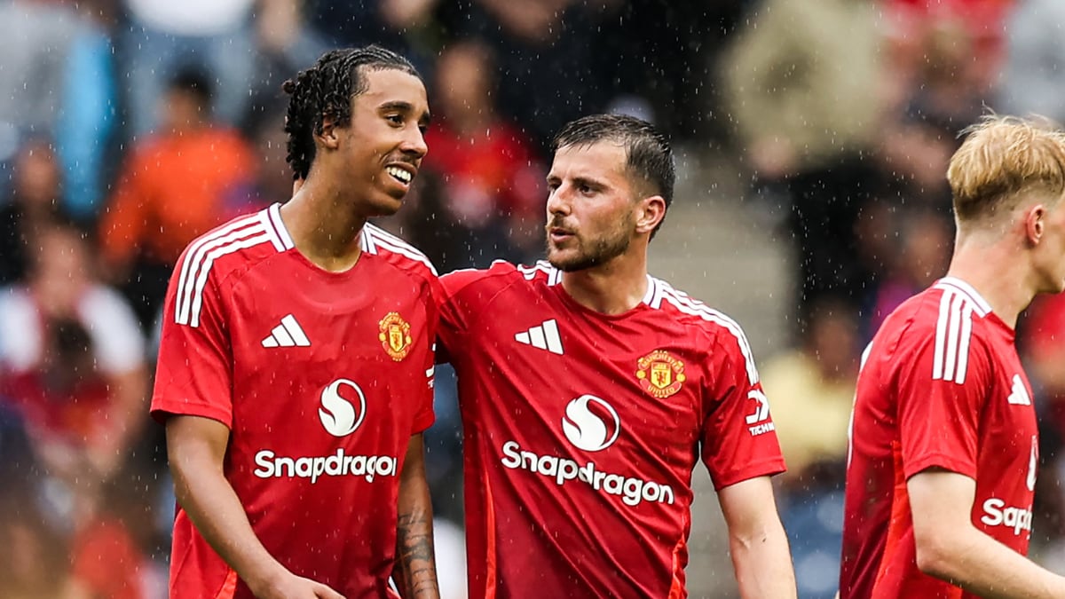 Man United’s New Signing Lenny Yoro Makes First Appearance in 2-0 Victory Over Rangers in Pre-Season Friendly – News18 Man United’s New Signing Lenny Yoro Makes First Appearance in 2-0 Victory Over Rangers in Pre-Season Friendly – News18