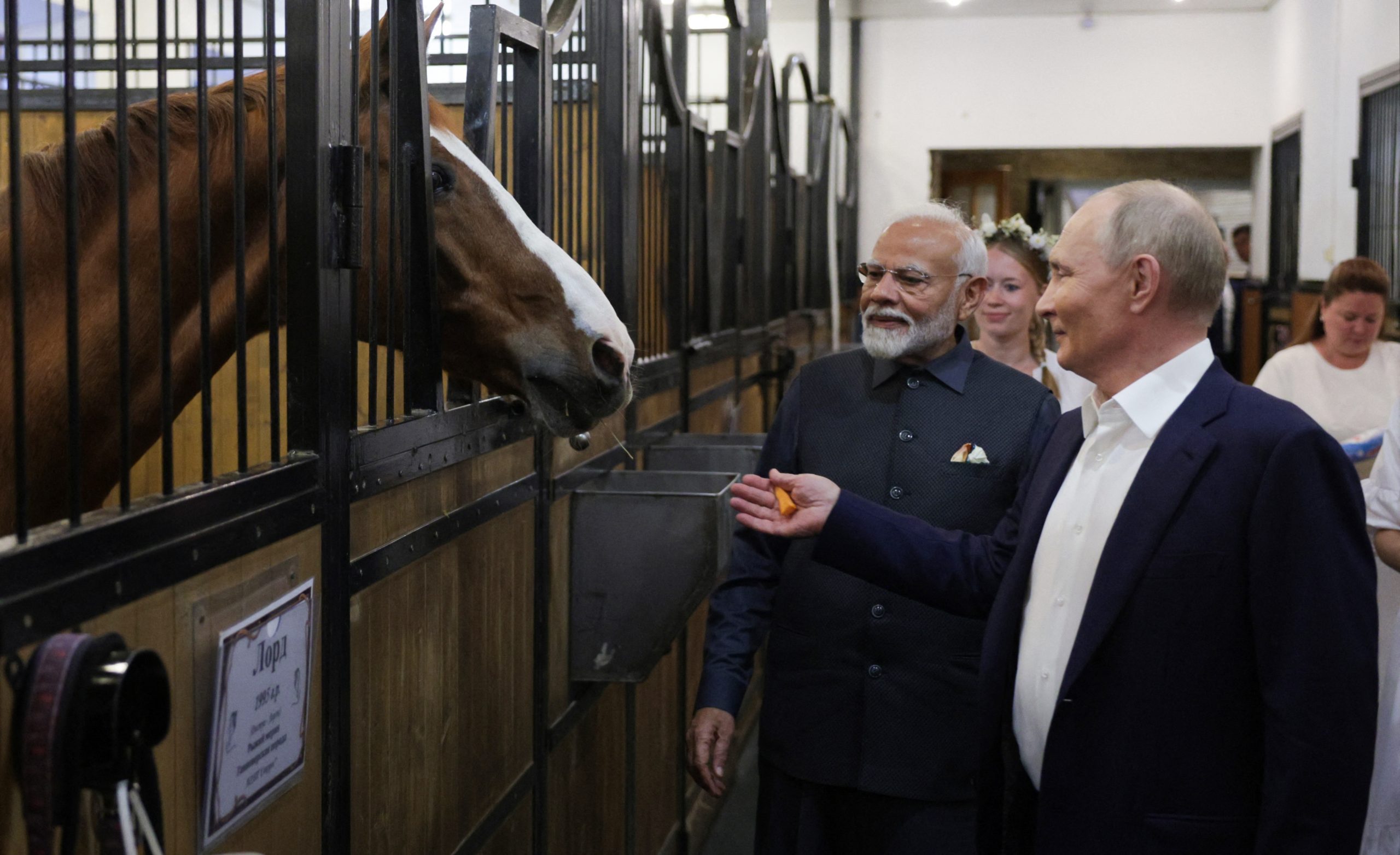 Putin Drives PM Modi Around in Golf Cart, Gives Tour of His Residence ...