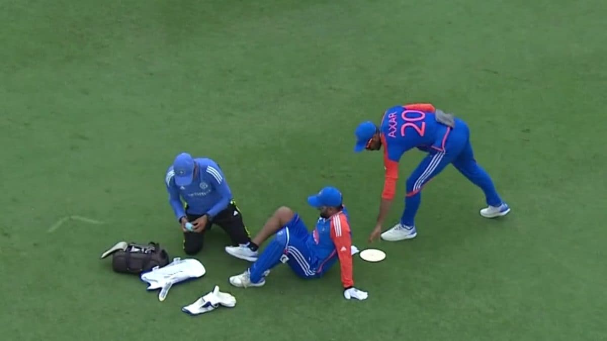 'India Doing Everything Possible': Ravi Shastri on Rishabh Pant Summoning  Team Physio For 'Knee Issue' During T20 World Cup Final | Cricket News -  News18