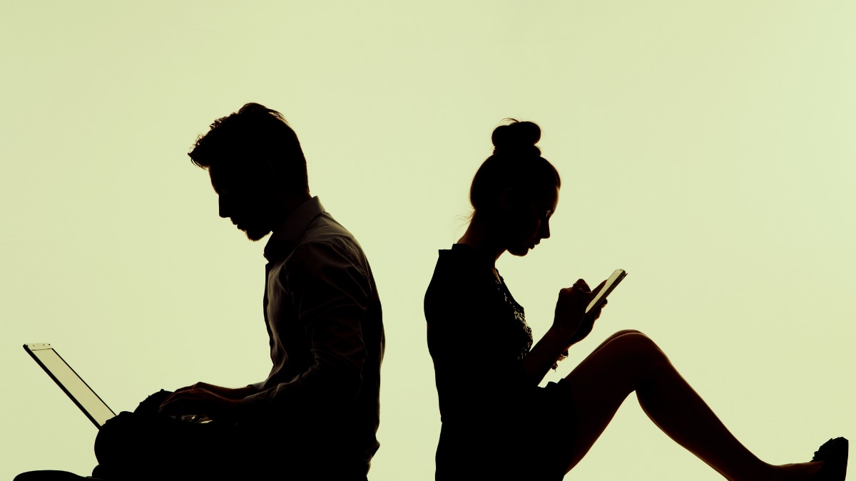 Phubbing in the digital age: Understanding and mitigating the impact on ...