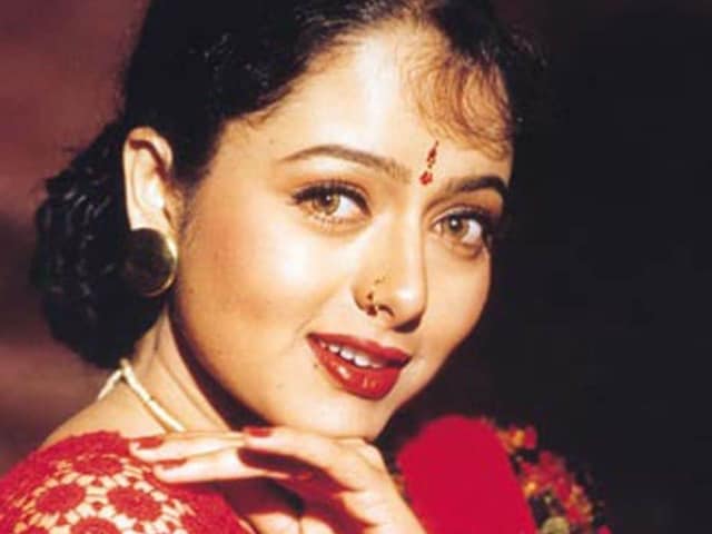 Remember South Actress Soundarya? A Look At Her Film Career And Tragic ...