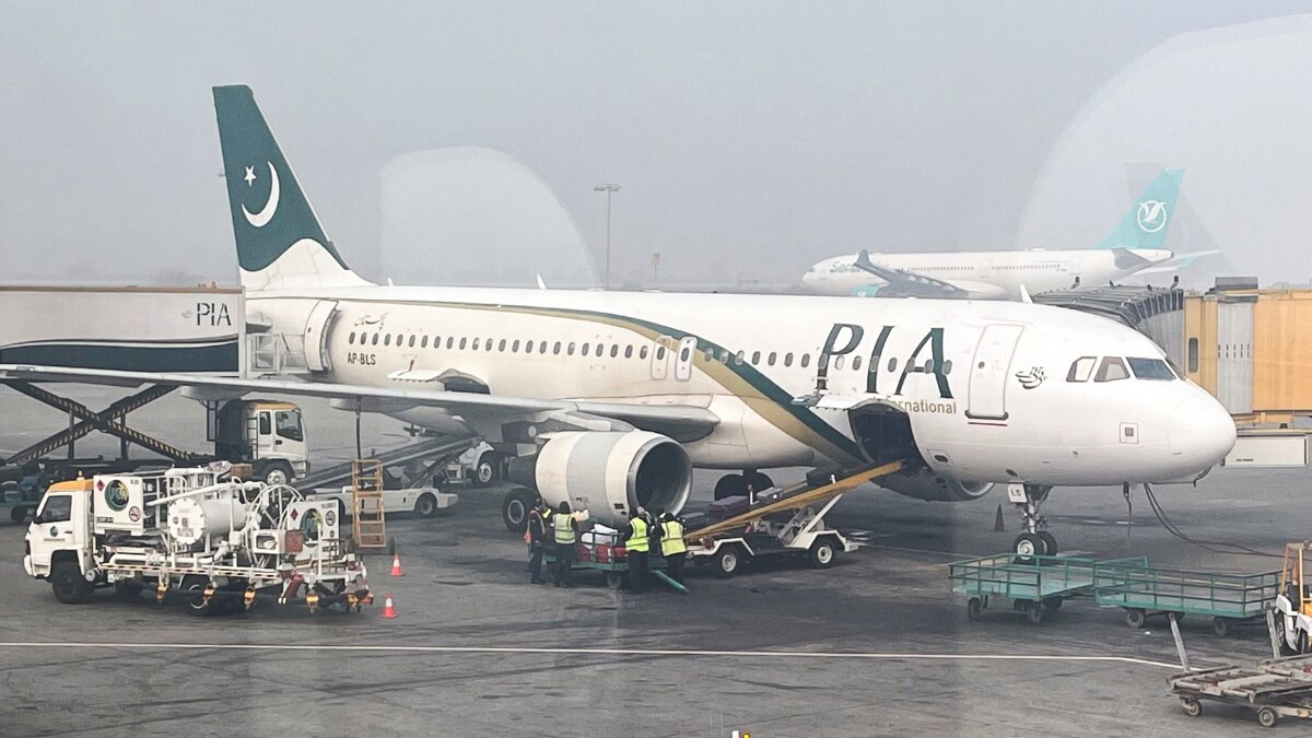 Pakistan International Airlines Cabin Crew Remanded For Smuggling Saudi Currency – News18