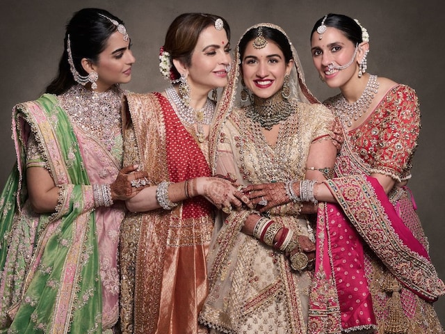 The Ambani Ladies Honour The Family With Heartfelt Messages In Wedding Outfits News18