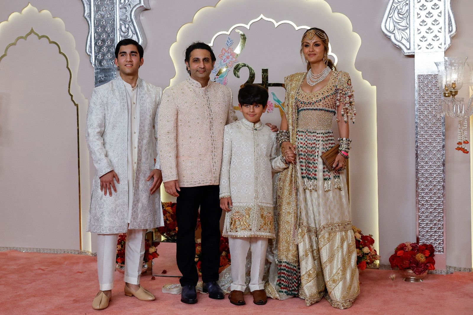  REUTERS/Francis Mascarenhas)