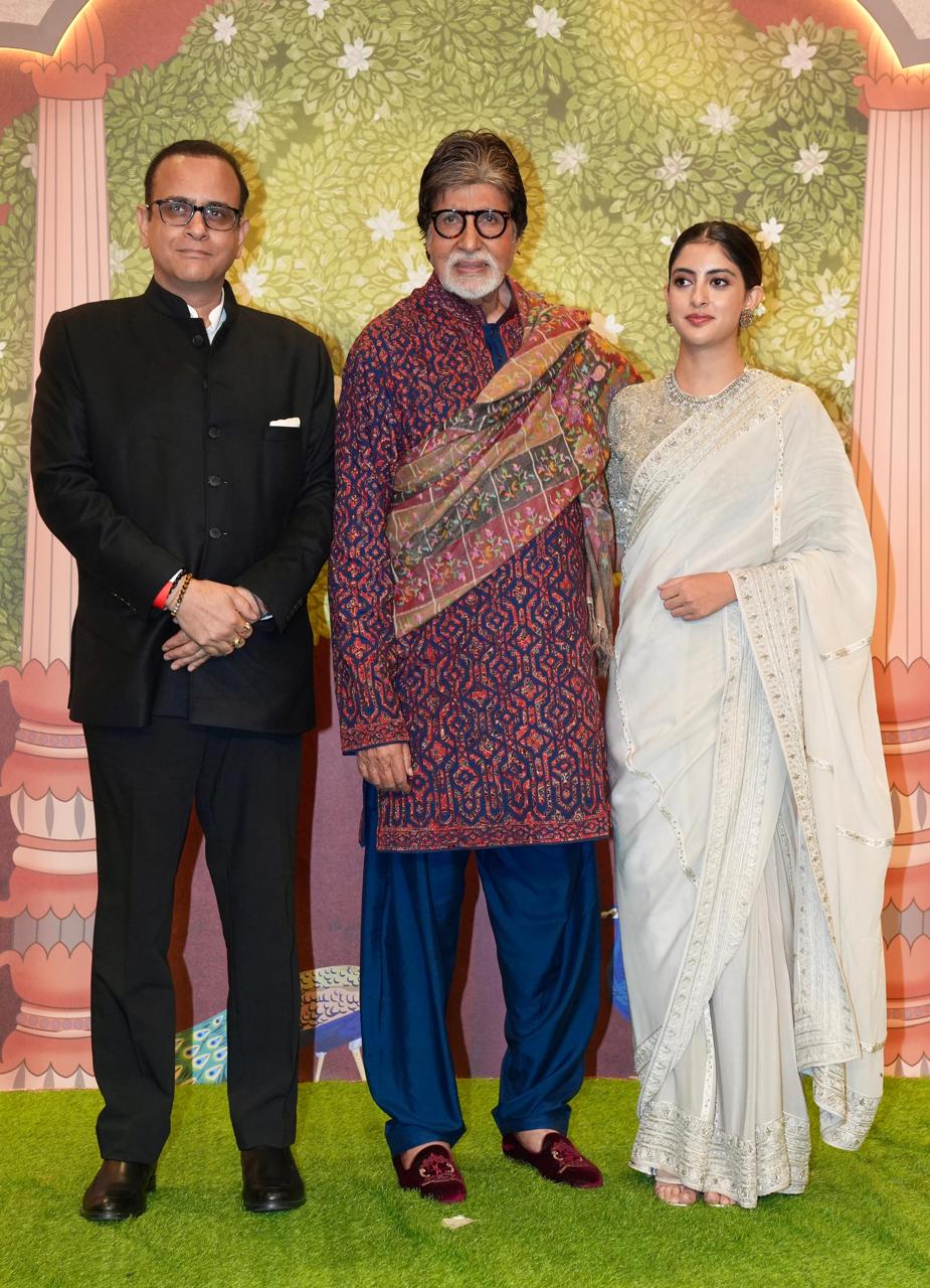 Amitabh Bachchan with son-in-law, Nikhil Nanda and grand-daughter, Navya Naveli Nanda. (Image: Viral Bhayani) Anant Ambani, Radhika Merchant wedding