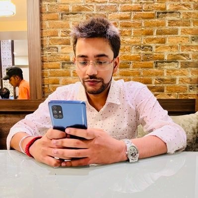 authorimg