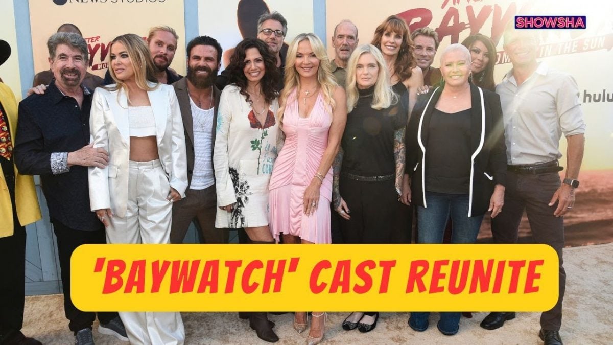Carmen Electra, Alexandra Paul & 'Baywatch' Stars Revisit Their Iconic(01)