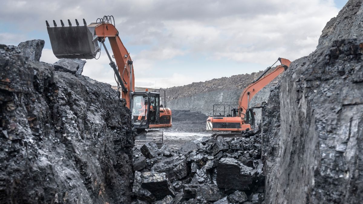 Several Feared Trapped In Coal Mine In Assam’s Dima Hasao, Rescue Operations On – News18 Several Feared Trapped In Coal Mine In Assam’s Dima Hasao, Rescue Operations On – News18