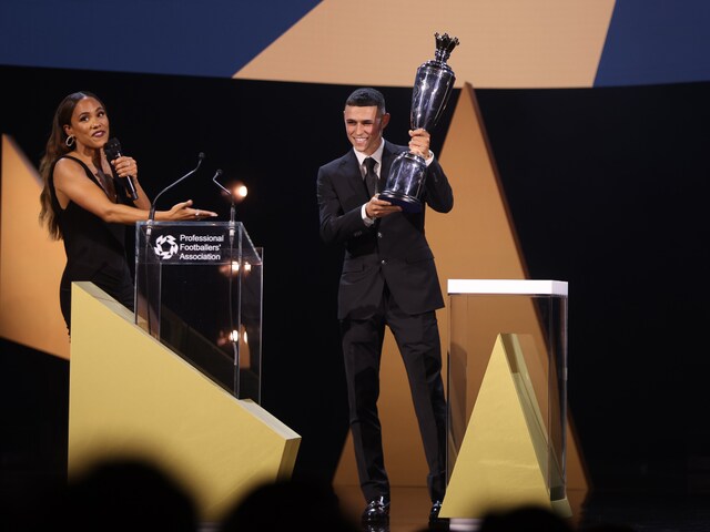 Manchester City's Phil Foden Wins PFA Player of the Year Award For 2023/24  Season - News18