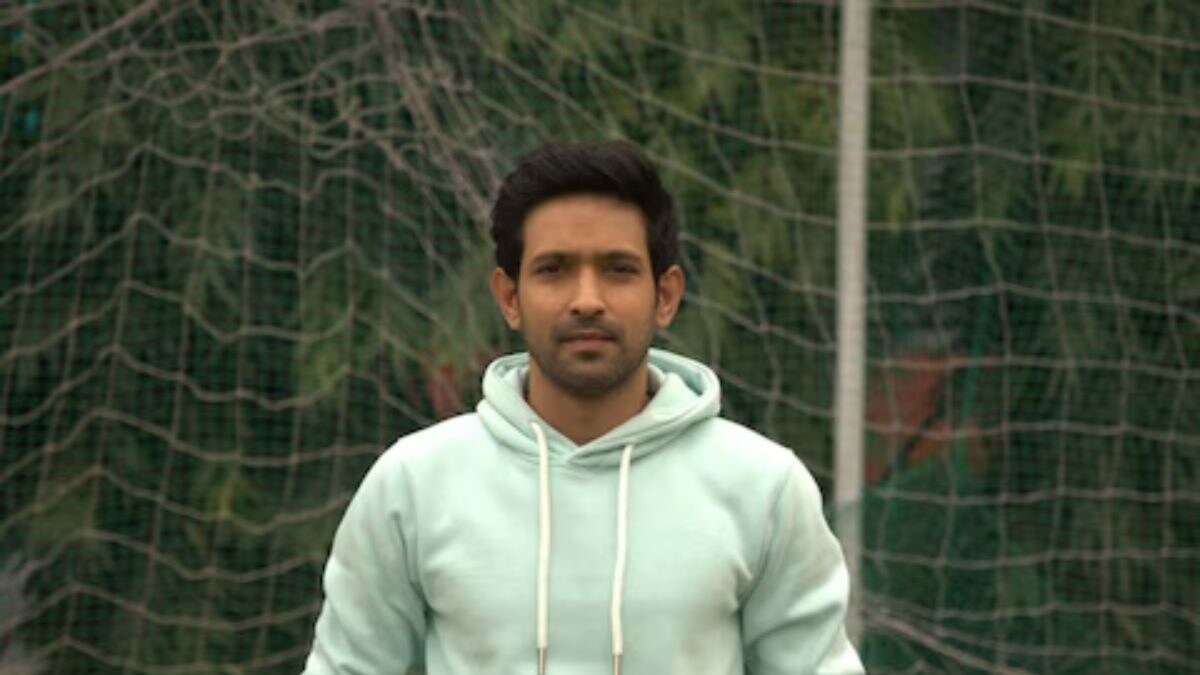 Vikrant Massey clarifies 'retirement' post; needs a break