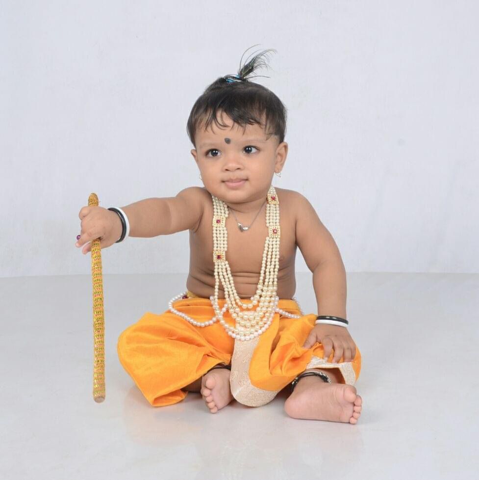 Janmashtami 2024 How to Dress Your Child as Krishna or Radha for Gokulashtami News18