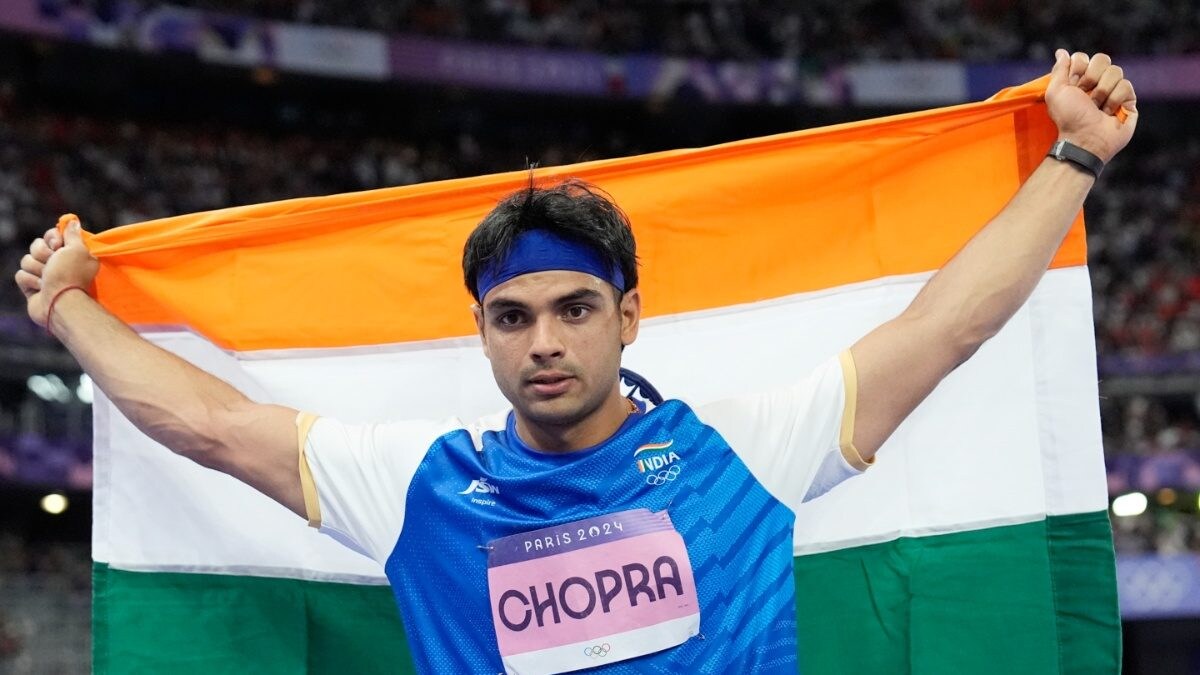 Neeraj Chopra Wins Silver At 2024 Paris Olympics Vicky Kaushal, R