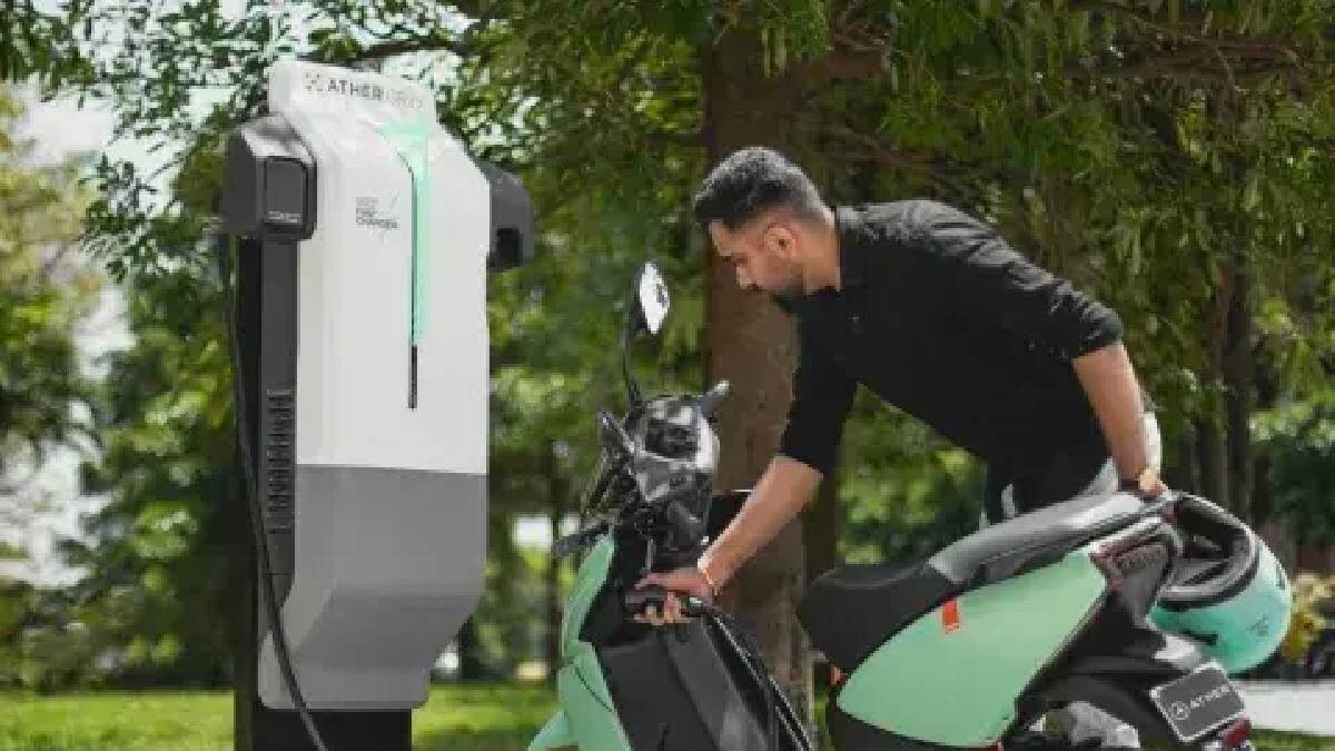 Ather Energy Teams Up With Google For Real-Time EV Charging Station Updates