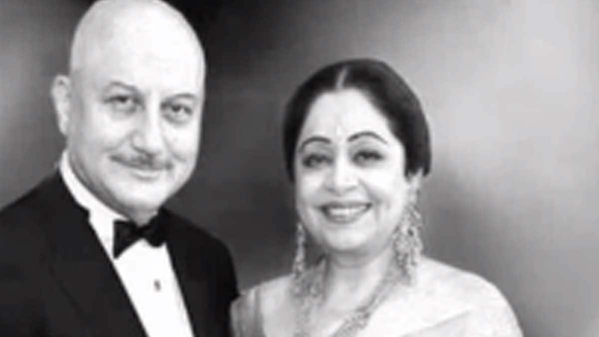 Anupam Kher And Kirron Kher Celebrate 39th Anniversary: ‘Pics Can Get Old But Emotions Are Same’