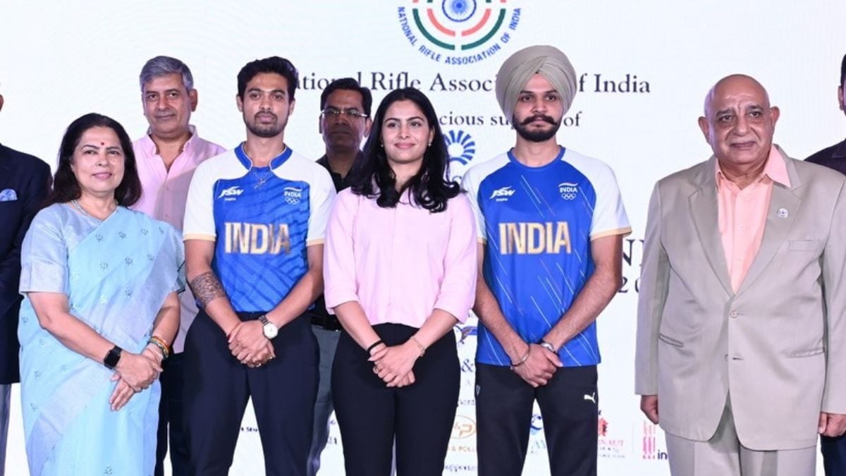 NRAI Felicitates Medallists from Paris Olympics Hand Over Cash Awards – News18 NRAI Felicitates Medallists from Paris Olympics Hand Over Cash Awards – News18