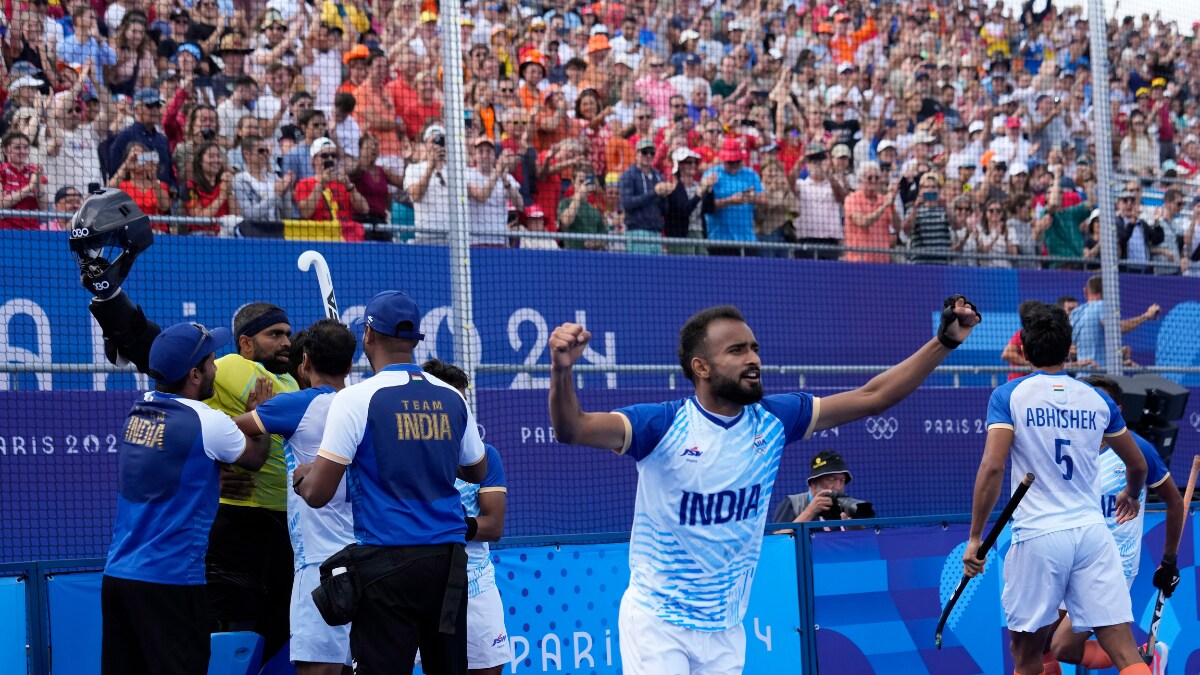 'The Great Wall of India': Netizens Hail PR Sreejesh's Efforts as India Beat Great Britain to Enter the Semi-Finals