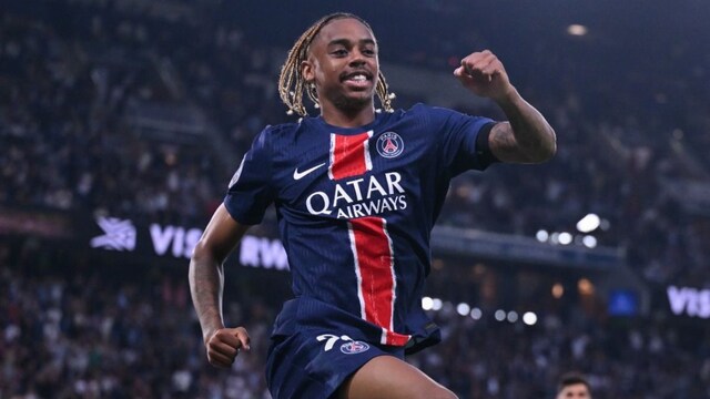 PSG Celebrating Their Title Win