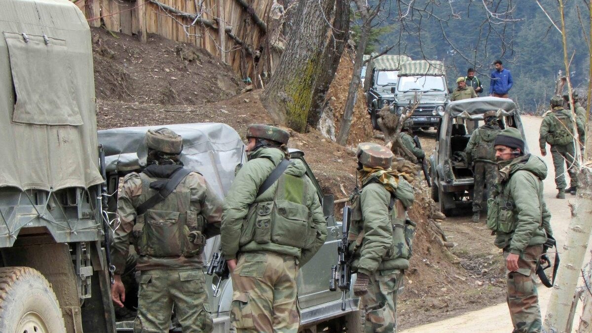 ジャンムー・カシミール州キシュトワールでテロリストとの銃撃戦、兵士2人死亡、2人負傷