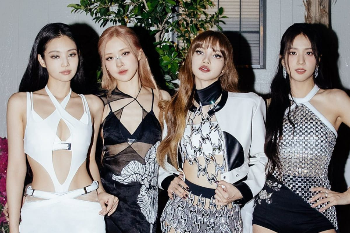 BLACKPINK's Jisso, Rose, Jennie, Lisa Reunite For 8th Anniversary