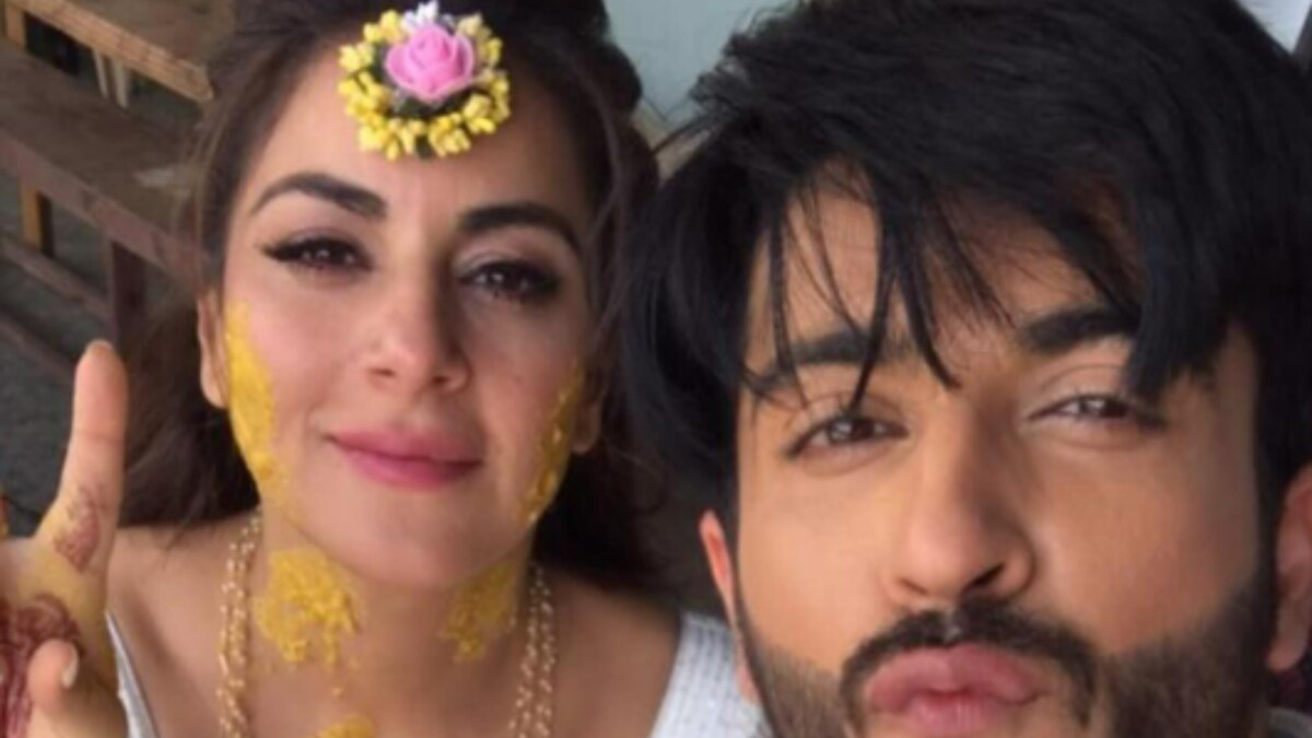 Dheeraj Dhoopar Wishes Kundali Bhagya Co-Star Shraddha Arya On Birthday With Adorable Throwback Photos – News18 Dheeraj Dhoopar Wishes Kundali Bhagya Co-Star Shraddha Arya On Birthday With Adorable Throwback Photos – News18