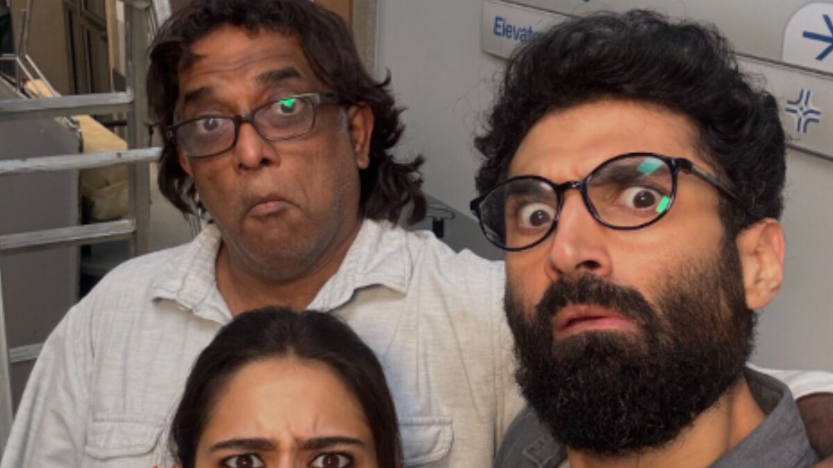 Aditya Roy Kapur, Sara Ali Khan Share A Glimpse Of 'Metro In Dino Madness' With Anurag Basu