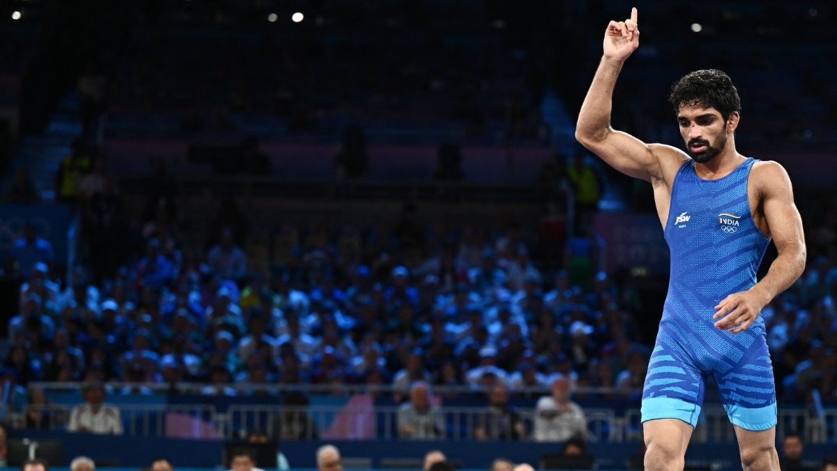 Paris Olympics 2024: Aman Sehrawat Claims Bronze Medal in 57kg Wrestling With Dominant Win Over Puerto Rico's Damien Cruz