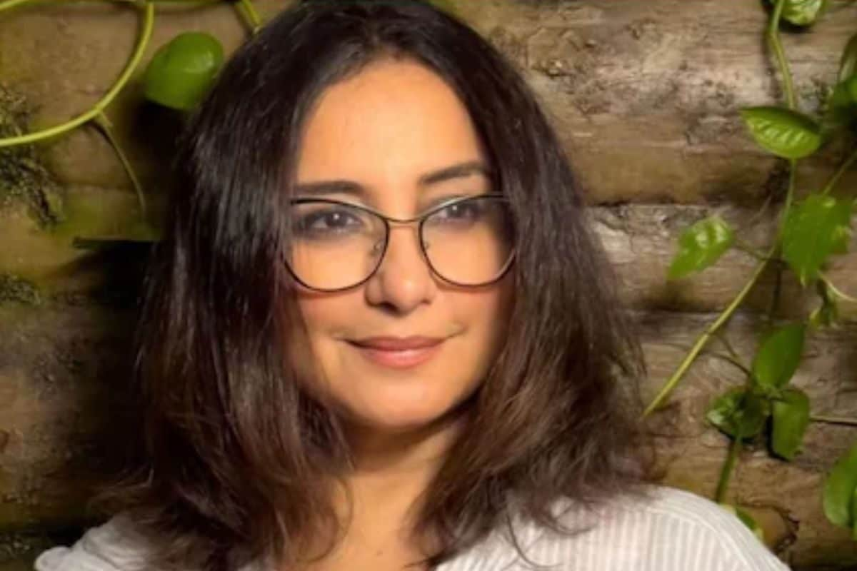 Divya Dutta Slams Airline For Her ‘Horrendous Experience’ After Flight Cancellation