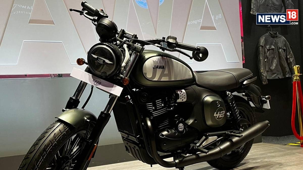 Indian motorcycle brand Jawa Yezdi unveiled its latest offering, the 350 Jawa 42 FJ, with a grand launch in Bengaluru, here are the key details.