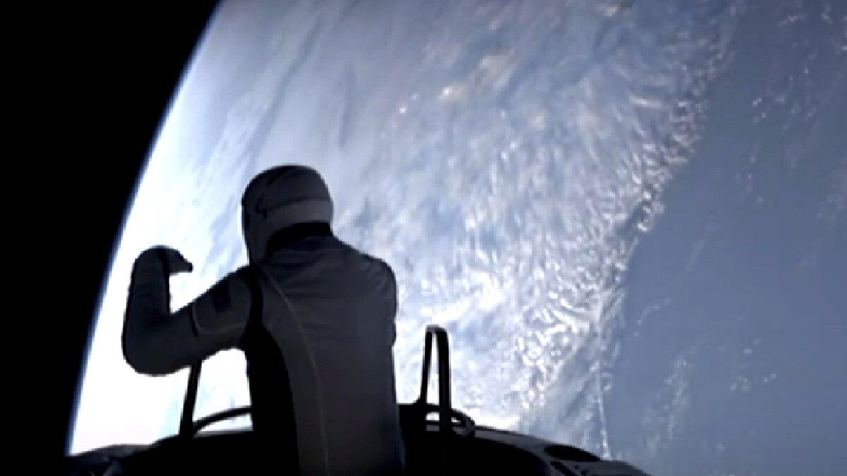 'Looks Like A Perfect World': Stunning Visuals Capture SpaceX's First Private Spacewalk, Sunset From Shuttle