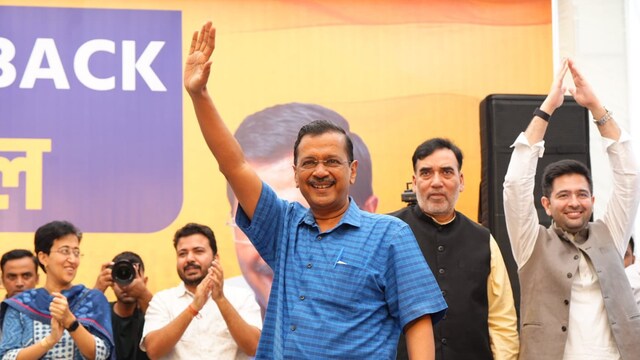 Delhi Chief Minister Arvind Kejriwal addressed AAP workers on Sunday. (@raghav_chadha/X)