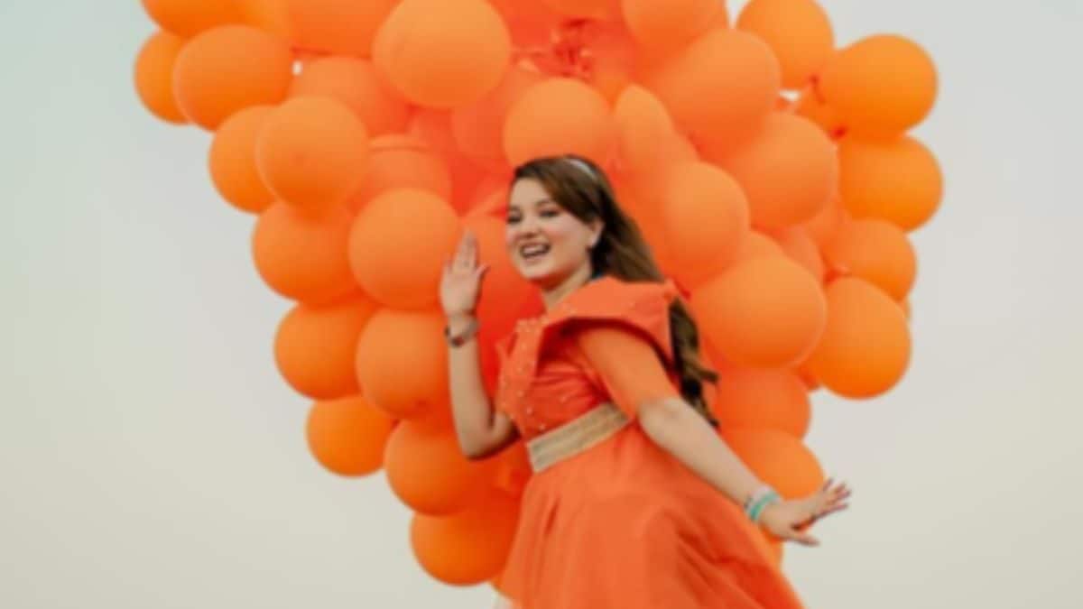 Pakistan Rabeeeca Pakistani Influencer Rabeeca Khan Takes Birthday Photoshoot To New ...