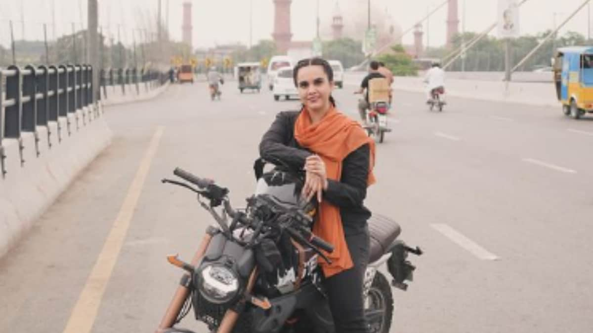 Meet Zenith Irfan, the Pakistani Biker Who Traveled Across the Country to Fulfil Her Father's Dream