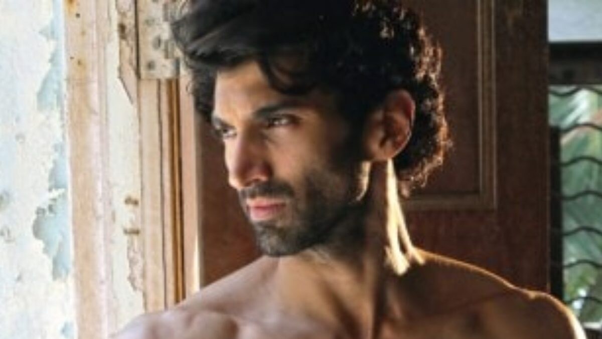 Aditya Roy Kapur Reveals The Qualities He Finds Most Attractive In A