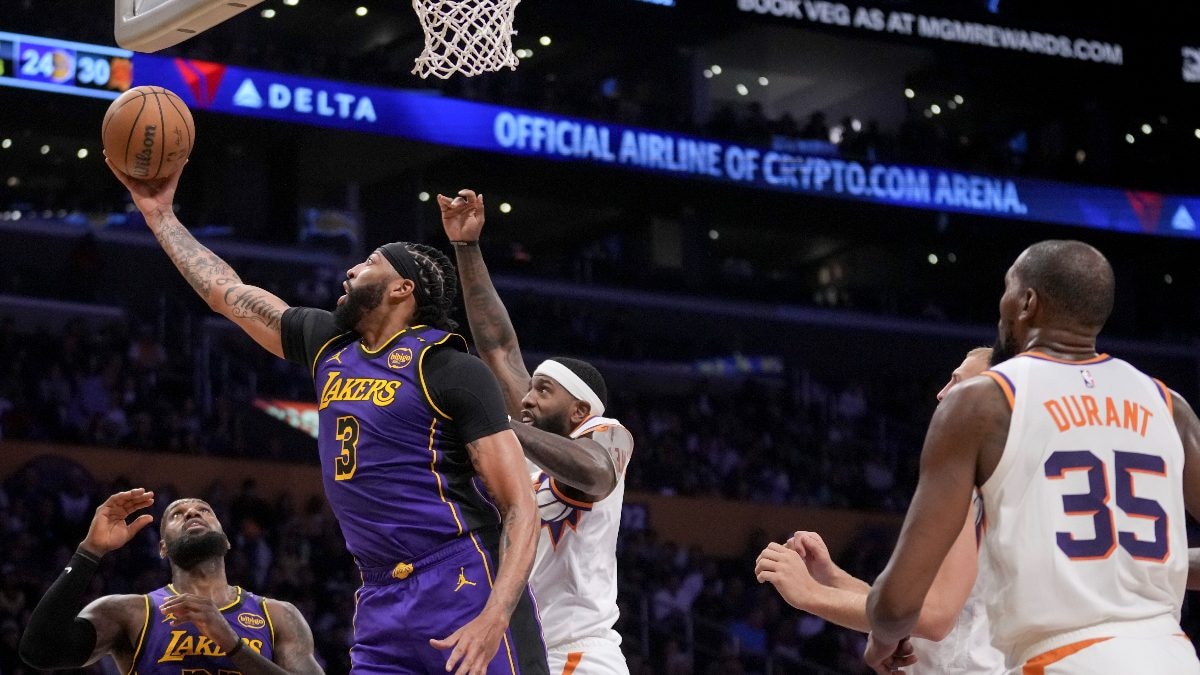 NBA: Anthony Davis, LeBron Lead Lakers to Comeback Win Over Suns; Bucks Shocked By Bulls in Loss – News18