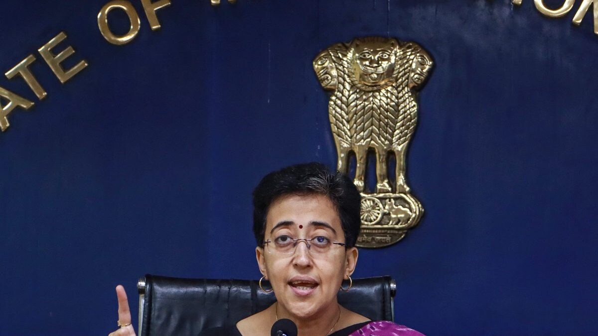 Unauthorised Colonies In Delhi Can Get Power Connections Without DDA Approval, CM Atishi – News18 Unauthorised Colonies In Delhi Can Get Power Connections Without DDA Approval, CM Atishi – News18
