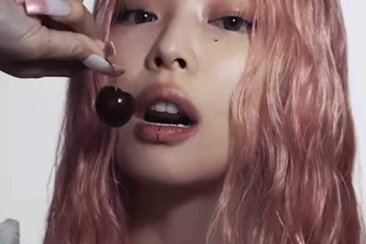 Girls Just Gotta Have Fun': BLACKPINK's Jennie Drops Playful
