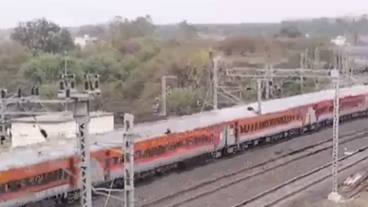 Railways to Run 13,000 Trains for Maha Kumbh, Says Vaishnaw