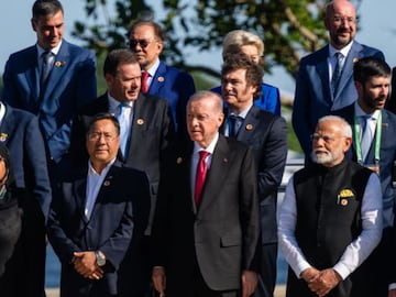 G20 leaders gather for a group photo in Rio de Janeiro, Brazil | Image/AFP