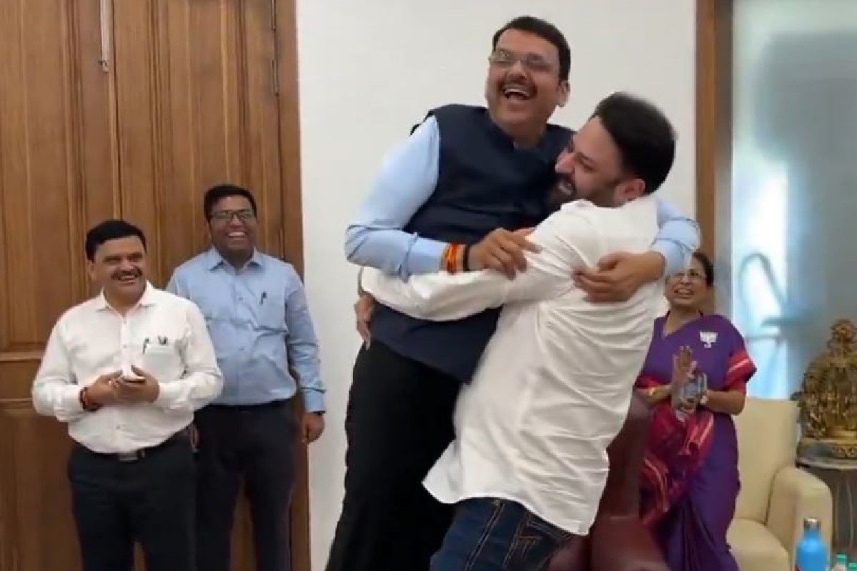 Jubilant Worker Lifts Up Fadnavis As BJP Celebrates Maharashtra Poll Victory | Watch